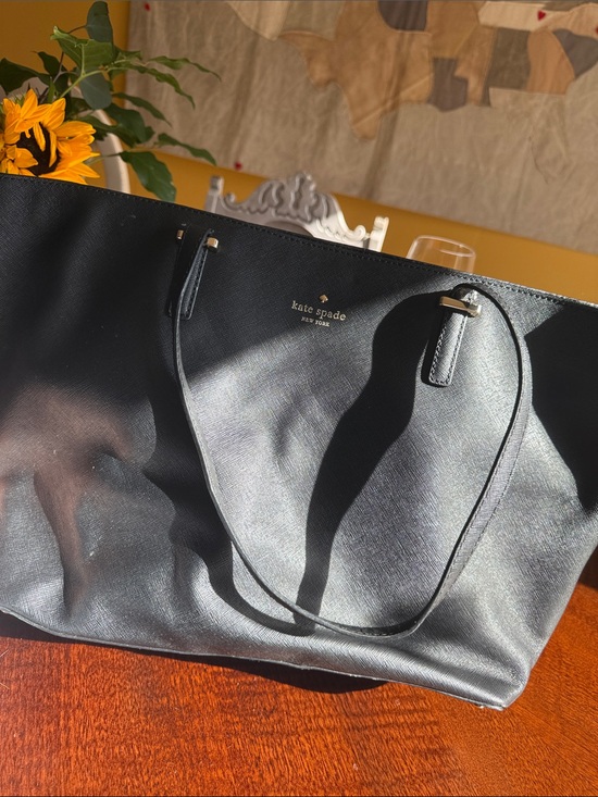 kate spade Handbags - kate spade Black Leather Tote with Gold Logo Accent
